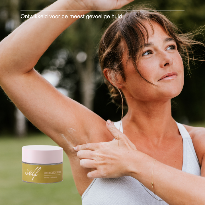 THE BESTSELLERS COLLECTION - fullsize day cream with travelsize night cream and deo