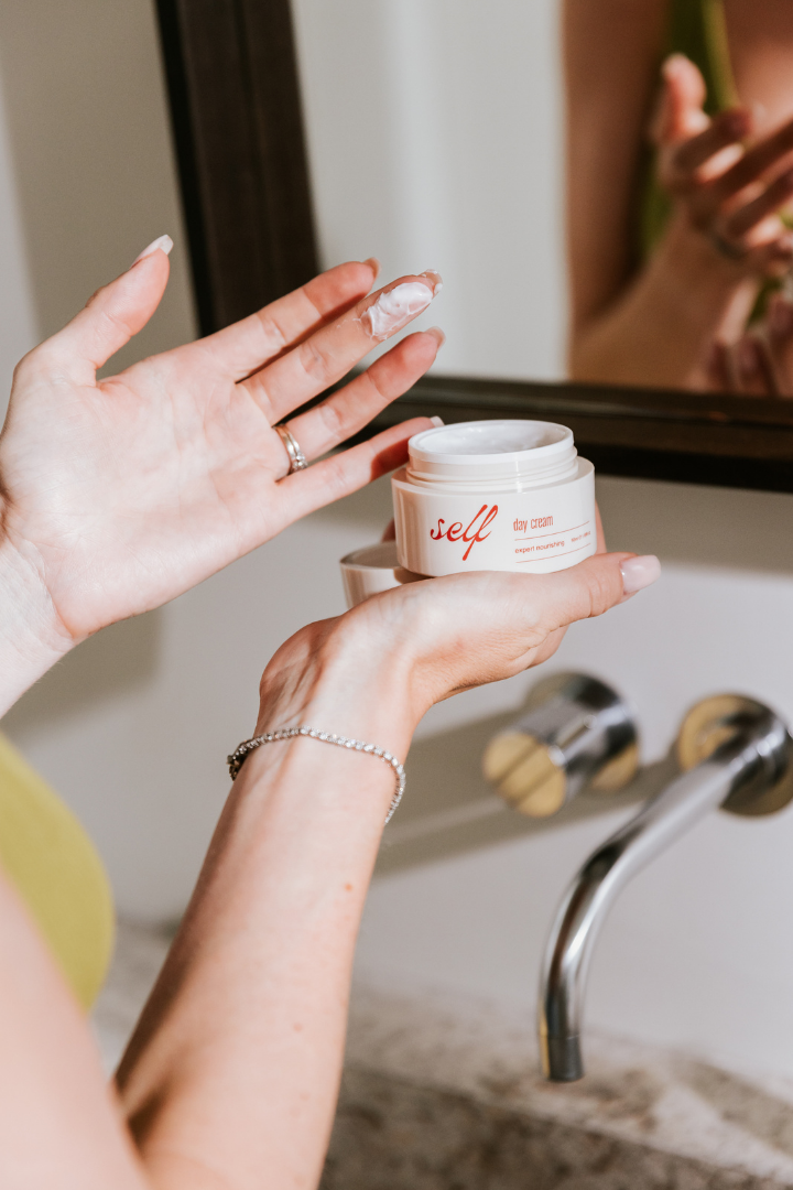 EXPERT NOURISHING DAY CREAM